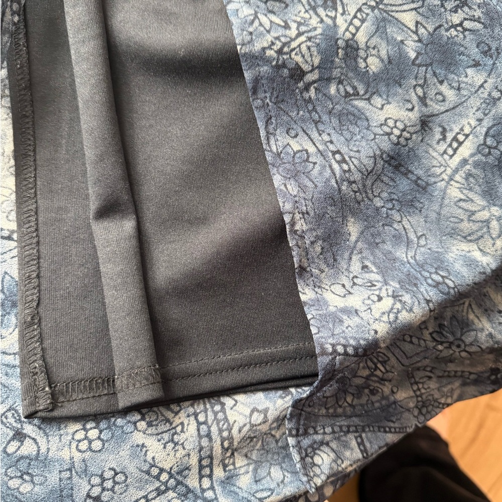 Blue Patterned Maxi Dress with Subtle Print - Picture 4 of 5